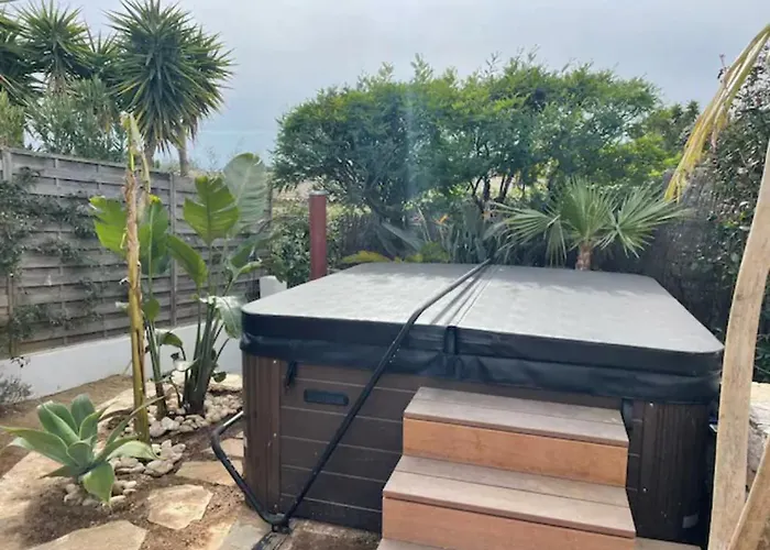 Cote Mer, Provence Style, Near St Tropez * La Croix-Valmer